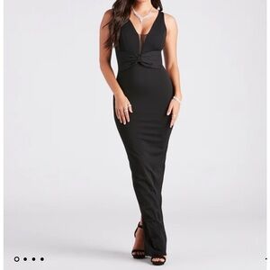 Windsor Janessa Formal Crepe Bow Long Dress